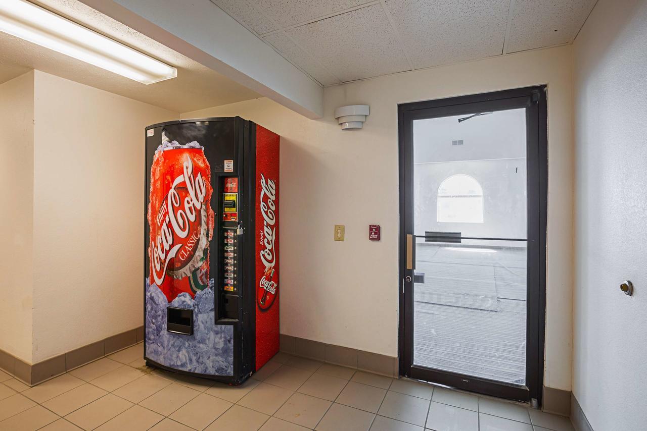 Motel 6 Omaha - Iat West Zewnętrze zdjęcie