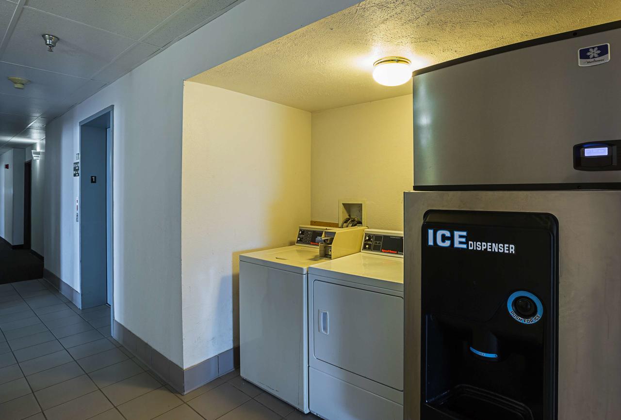 Motel 6 Omaha - Iat West Zewnętrze zdjęcie