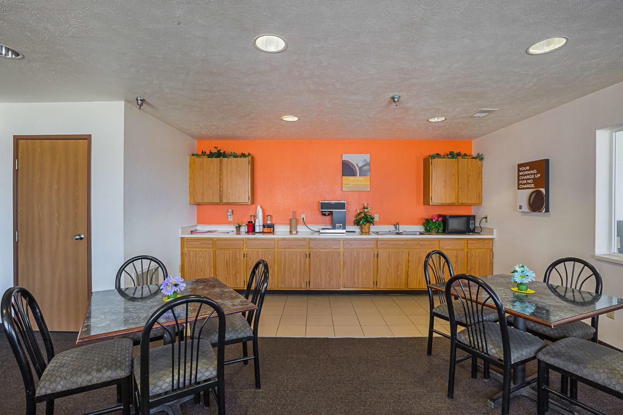 Motel 6 Omaha - Iat West Zewnętrze zdjęcie