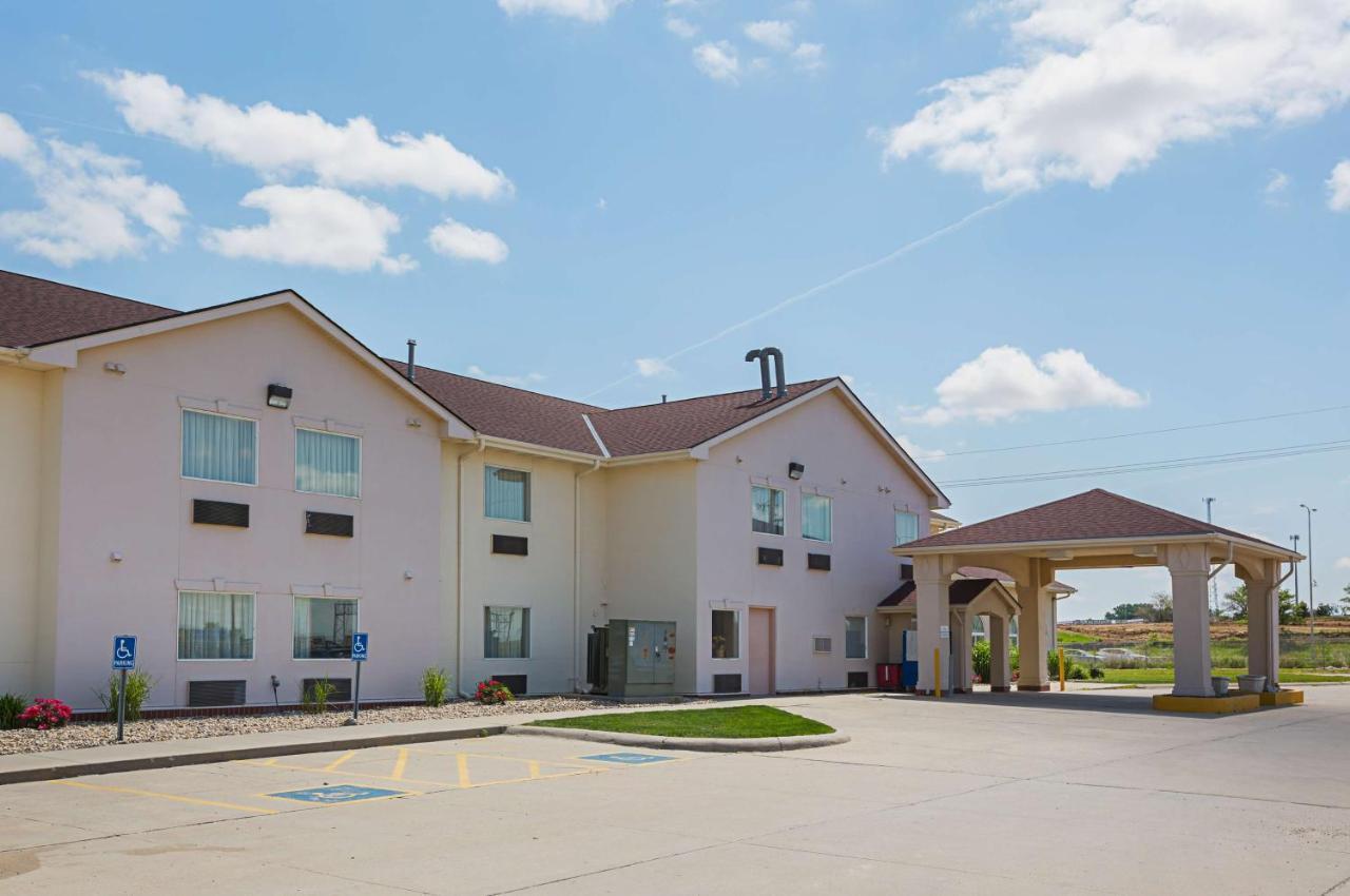 Motel 6 Omaha - Iat West Zewnętrze zdjęcie